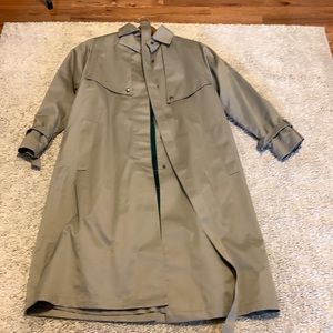 Woman’s Petite Trench Coat with removable plaid liner